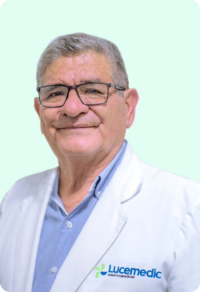 Dr. Efrén Sotomayor M.