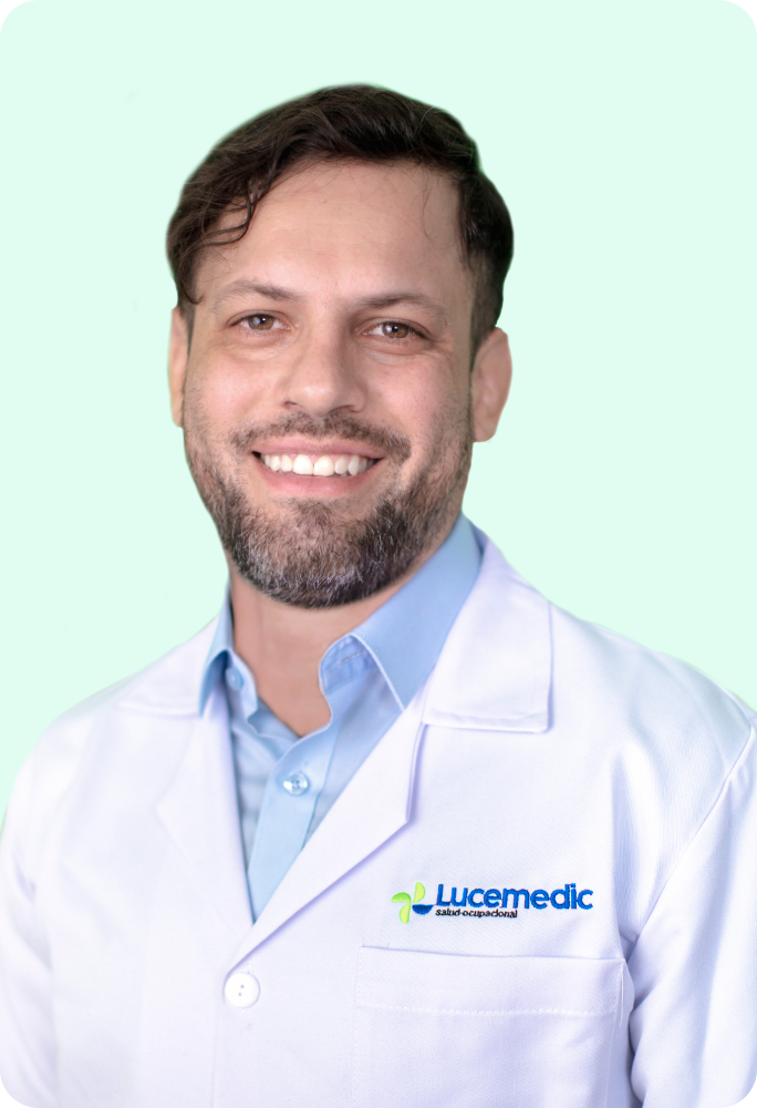 Lic. Alfredo Servat T.